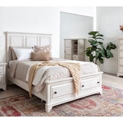 Kincaid Queen Bed With Storage