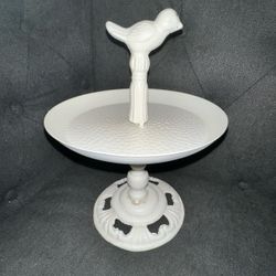 Cast iron table top bird feeder