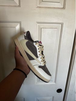 Reverse Travis Scott Mocha 1’s