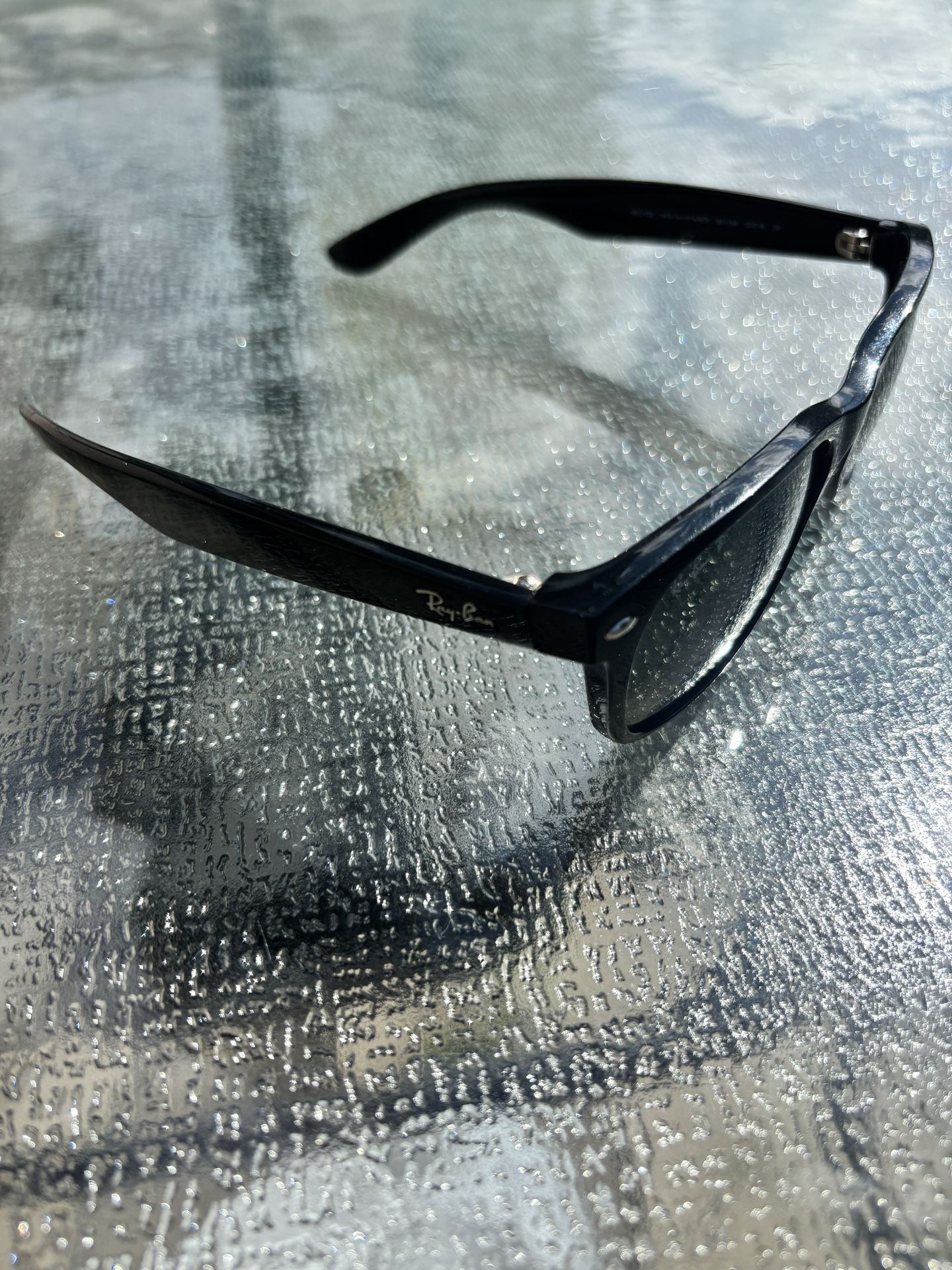 Ray-Ban Polarized unisex sunglasses