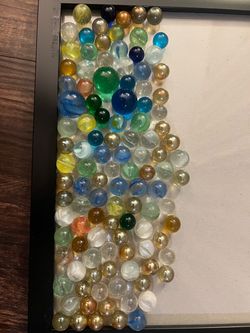 Lot Over 100 Vintage Glass Mables with 3 Shooters