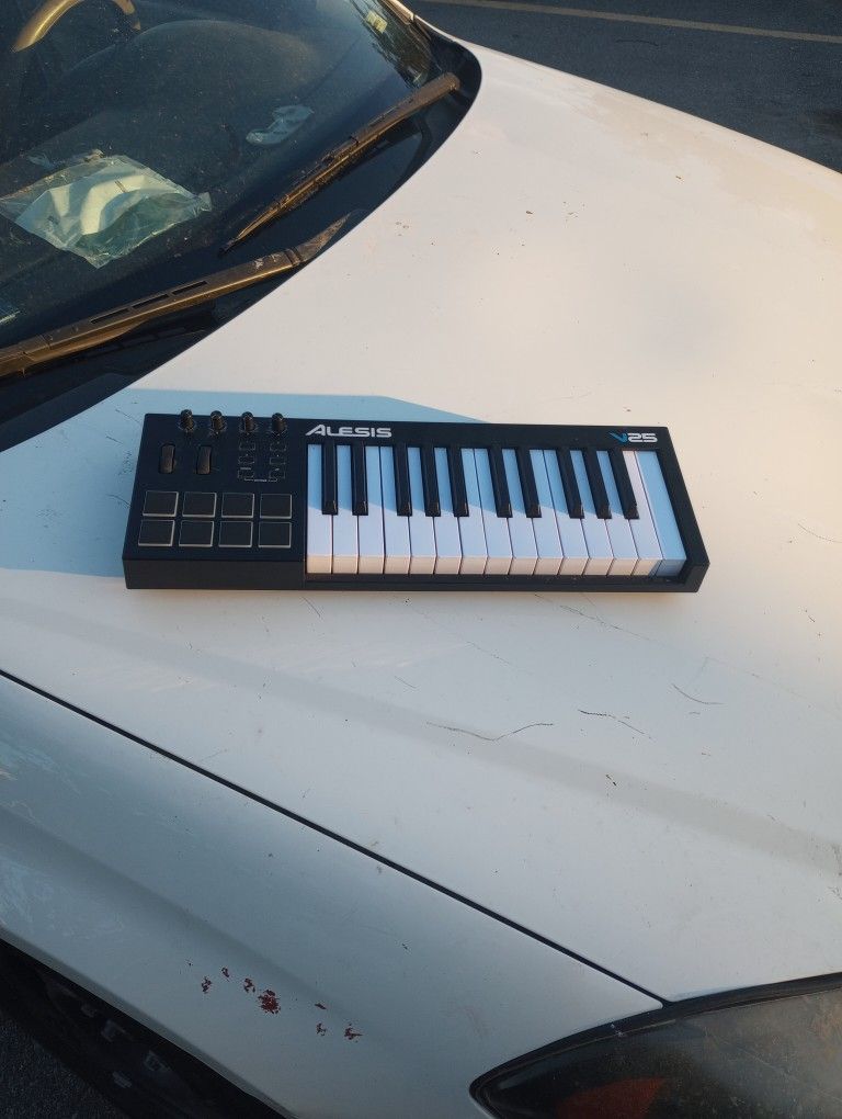 Midi Keyboard/ Drum pad 