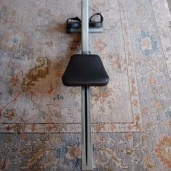 Compact Rowing Machine