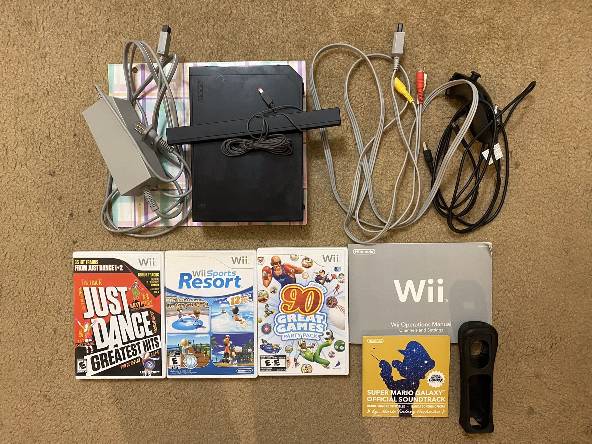 Wii Console & 4 games