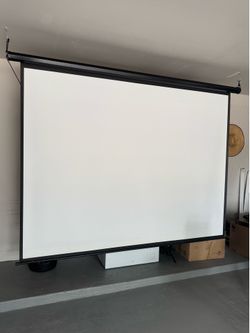 Electric Projector screen/Sun Screen w/remote (8ft w x 6.5 h)