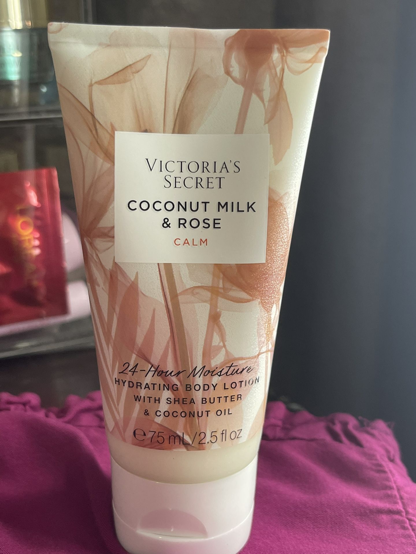 Silky Body Lotion Rose with Coconut Milk 