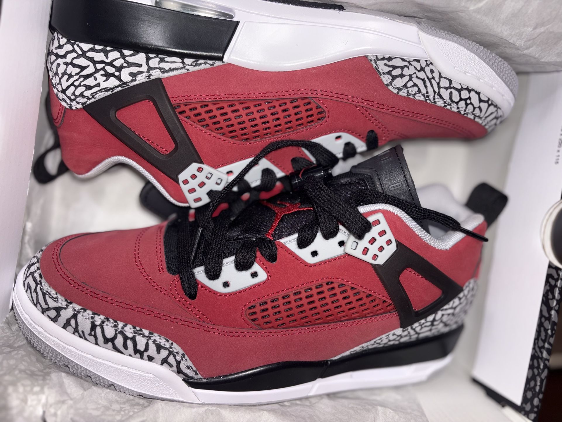 JORDAN SPIZIKE LOW