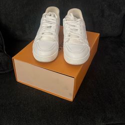 Louis Vuitton White LV Trainer Sneakers 