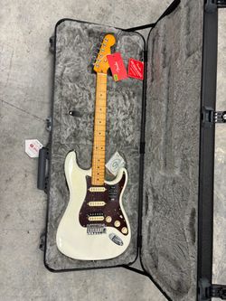 Brand New Fender American Ultra Stratocaster with Hard Case