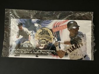 2002 First Matchup Ever SF Giants vs Tampa Bay collectable PIN
