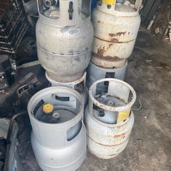 Tennant Vacuum Garbage Bins 