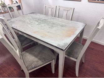 Dining Room Table and Chairs