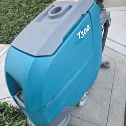 T300e Floor Scrubber