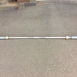 OLYMPIC BARBELL EXCELLENT CONDITION  LOCATION HENDERSON 89015 