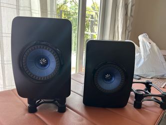 KEF LS50 Wireless Powered Audiophile Speakers – Gloss Black(set of 2)