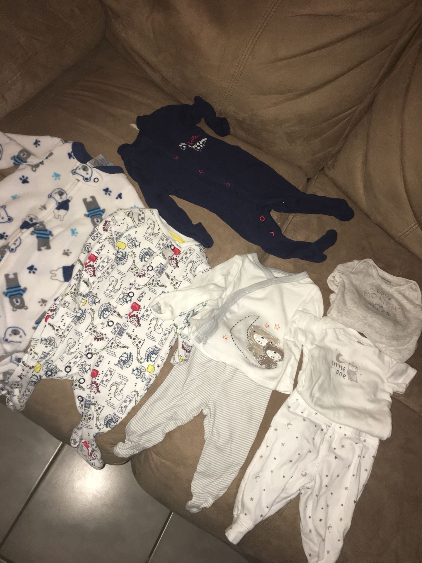 Newborn baby clothes bundle