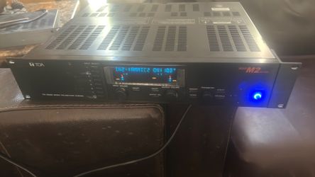 Toa 9000 M2 pre amplifier mixer