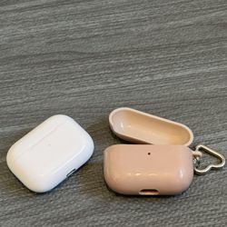 APPLE AirPods PRO + Hard Case 