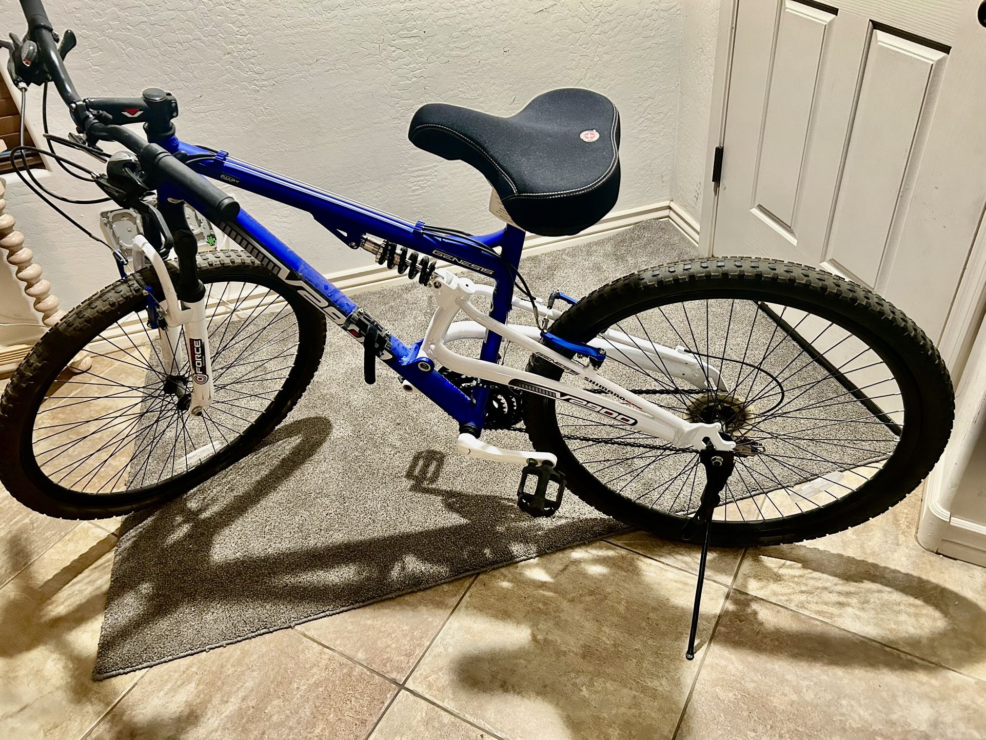 29" Genesis V2900 Full Suspension Men's Mountain Bike, Blue/White