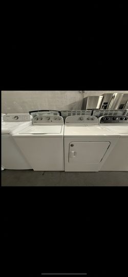 Whirlpool Washer And Dryer Set “27 ( Lavadora Y Secadora )