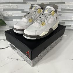 Jordan 4 Retro Craft Photon Dust, Size 5.5Y