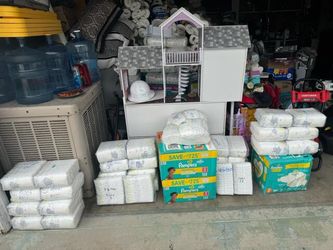 Diapers All Sizes   /  Wipes  (Pampers)