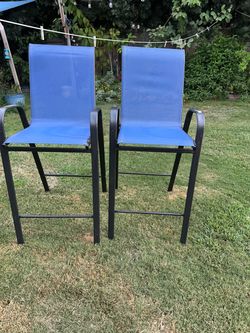 Set of 2 high chairs