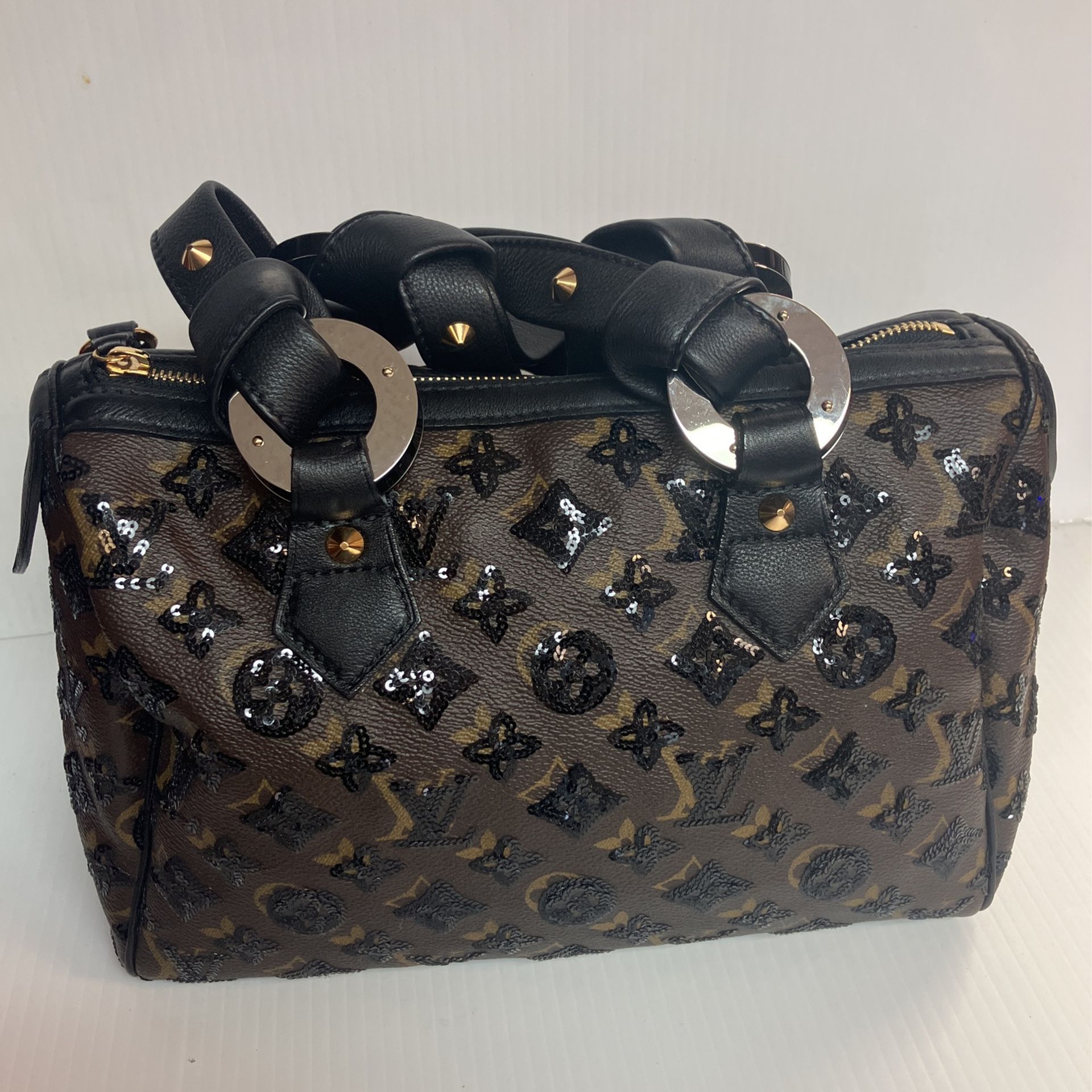 Authentic Louis Vuitton Sequin Alma limited collection Automne Hiver 2009  for Sale in Los Angeles, CA - OfferUp