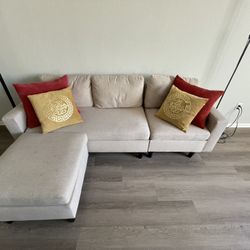 Modern Beige Sectional Sofa with Chaise & Accent Pillows 