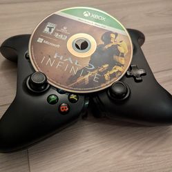 Two Xbox One controllers+Halo Infinite for Xbox series X/One