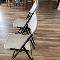 2 Northwest Territory Folding Chairs - Sturdy Polyethylene Back and Seat that Won’t Crack