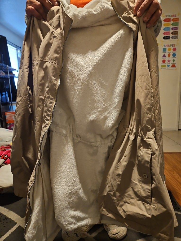 JC PENNY REVERSIVBLE RAIN JACKET