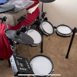 Simmons SD600 Electronic Drum Set