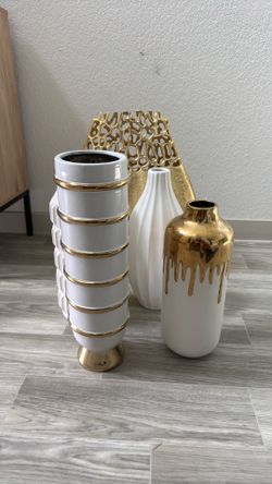 White & Gold Vases - Elegant Home Decor