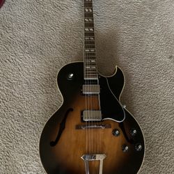 Gibson Guitar ES1750