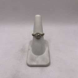 14kt Gold Diamond Engagement Style Ring 
