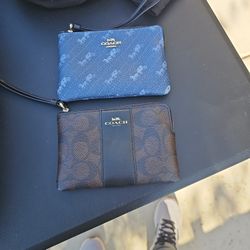 Coach Zipper Wallets Great Condition 