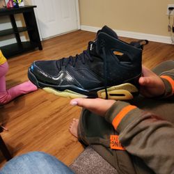 Air Jordan 6 - Men's Size 10