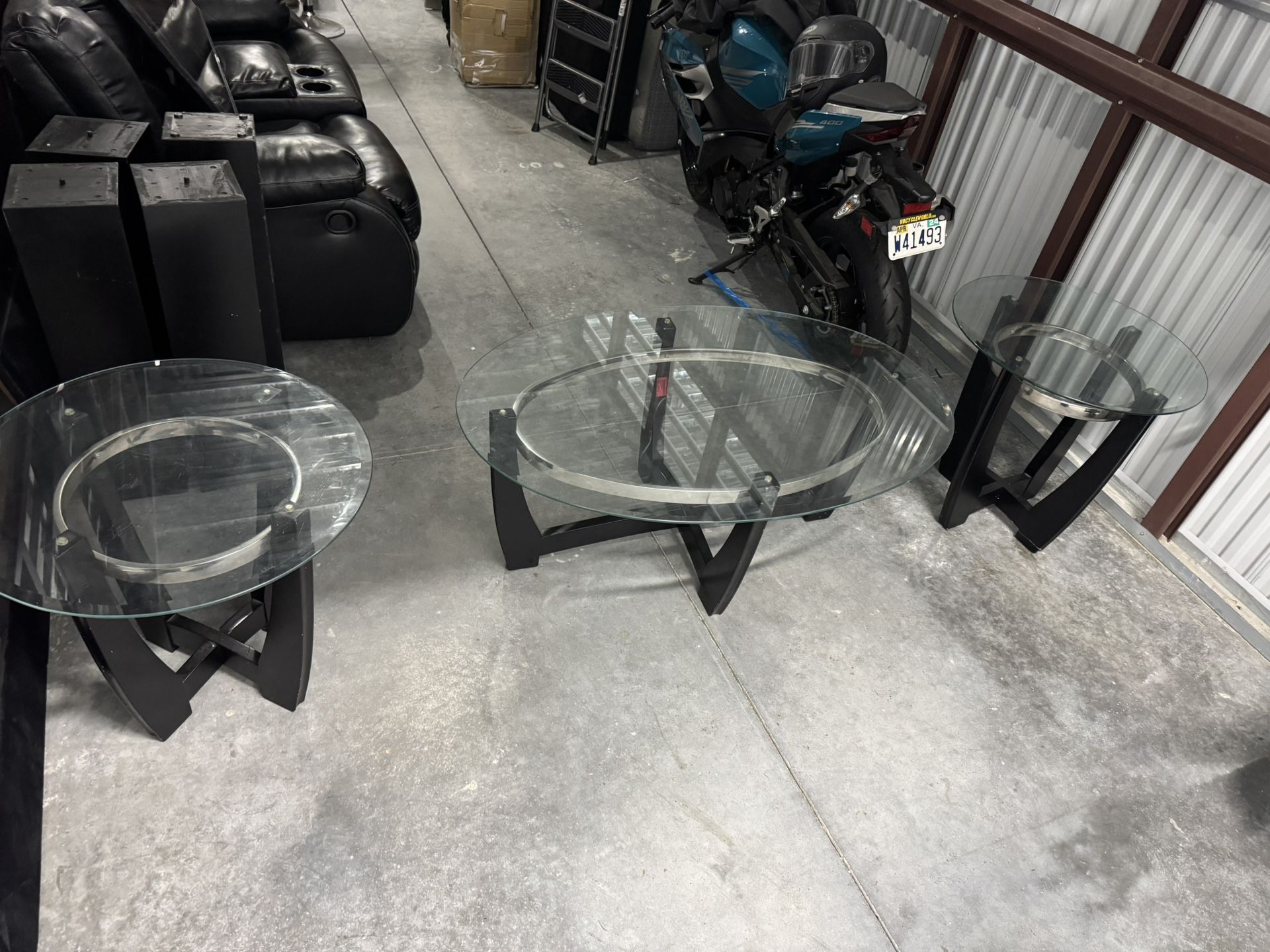 Nice Coffee Table W/ End Tables
