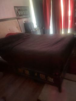 Queen bed set