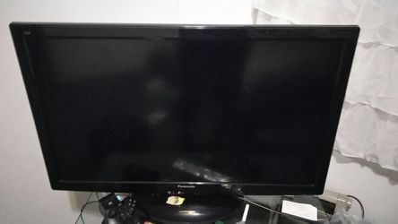 TV 65 in and a Xbox one with NFL 16 UFC GTA 5