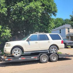 Ford Expedition For Parts 