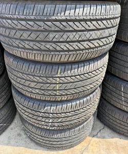 245 50 19 Bridgestone tires Con 80% de Vida Las 4