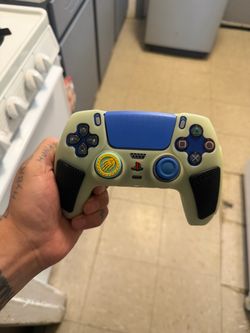 PlayStation 5 controller blue