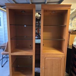 Stanley Furniture Illuminated Entertainment Wall Curio Display Lighted Cabinets with 1/4" Glass Shelves