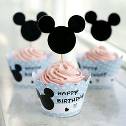 Cupcake toppers/holders