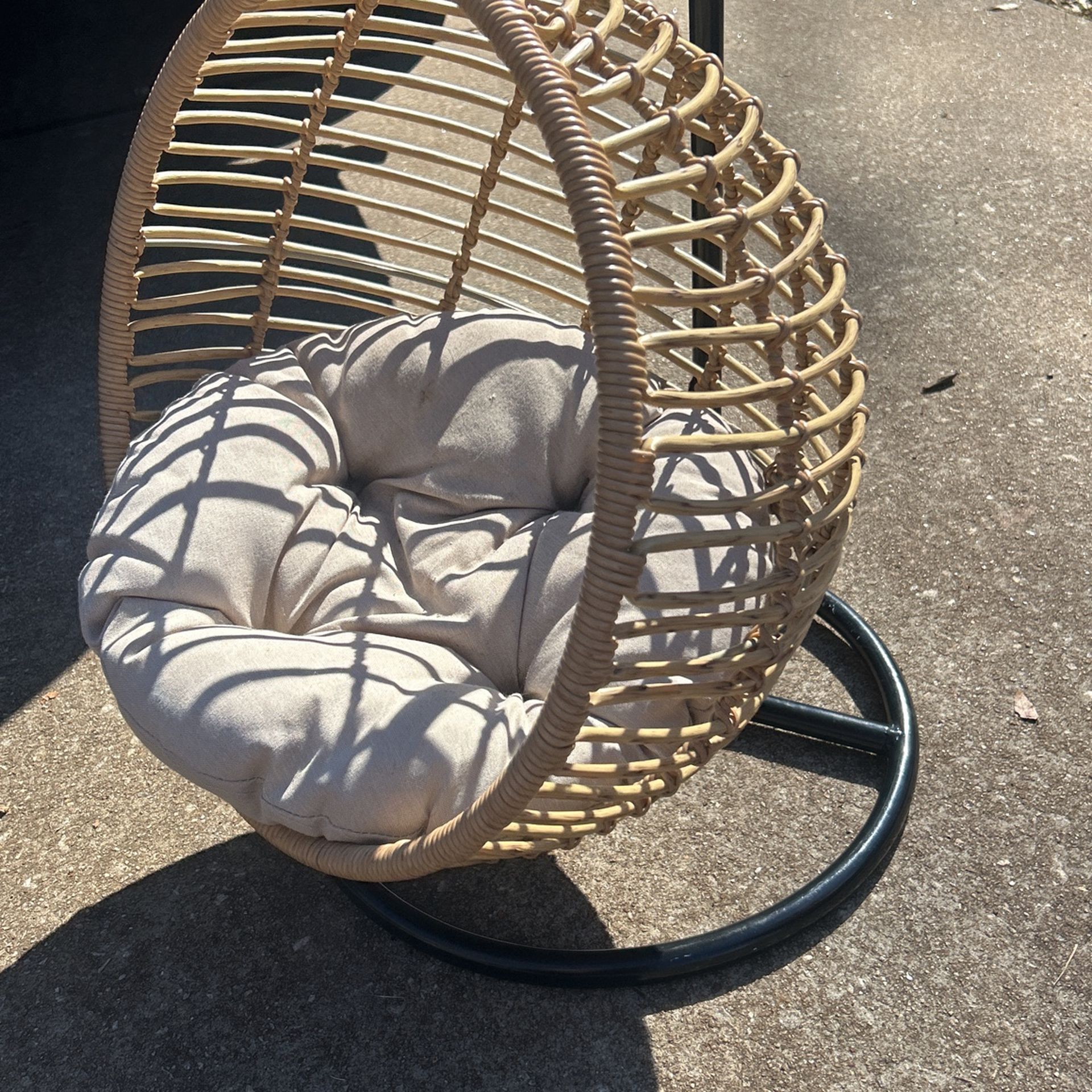 Hanging Rattan Cat Bed Egg Chair With Stand And Cushion