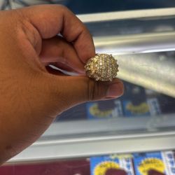 10k Diamonds Ring 14.5 Grams 