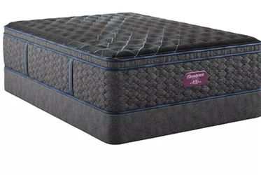 Beauty rest  World Class Level Four 16.25" Firm Pillow Top Mattress - King