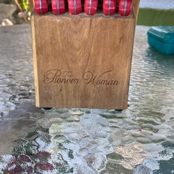 “The Pioneer Woman” Total Knife & Kitchen Set